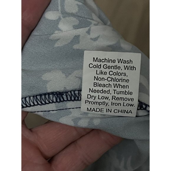 Shein Curve Blue With White Floral Print, V Neck Elastic Waist dress size 3XL - Picture 12 of 12